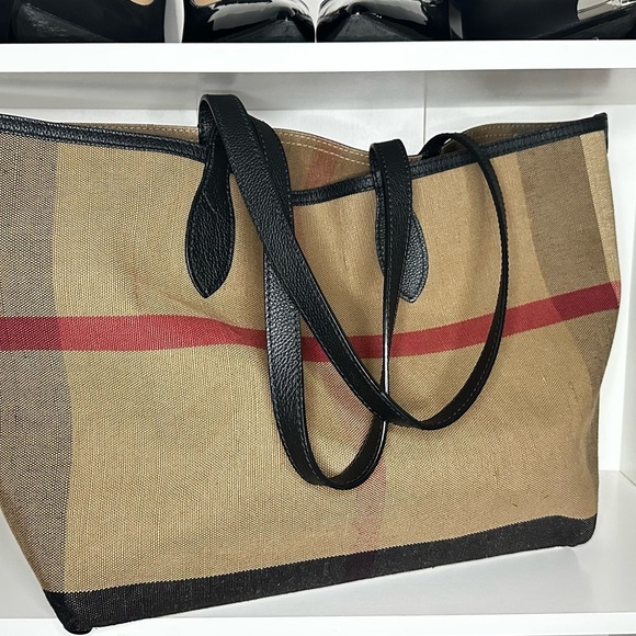 Burberry Doodle Reversible Canvas Tote - Picture 6 of 10